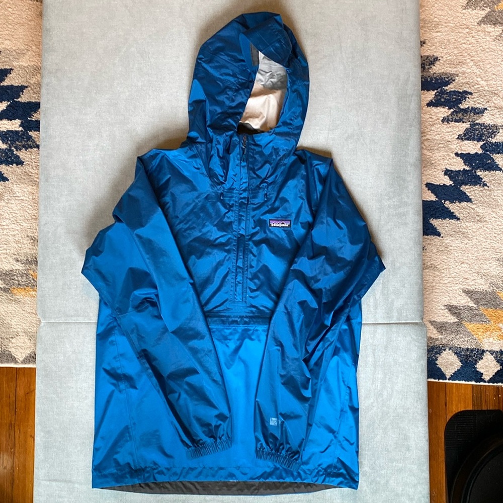 Patagonia Men’s H2No Anorak Performance Jacket. Size Medium. Color Blue.